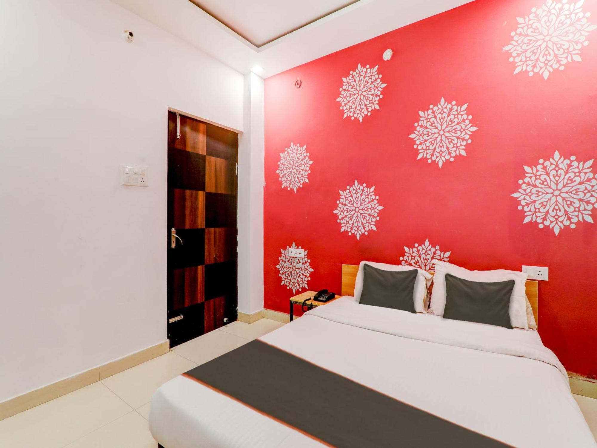Super Collection O Kiara Guest House Лакхнау Экстерьер фото